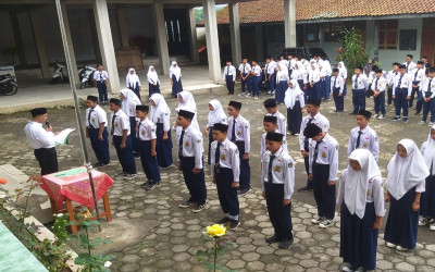 Pelantikan OSIS MTs Nuril Huda Losari