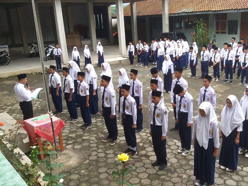 Upacara Serah Terima Jabatan